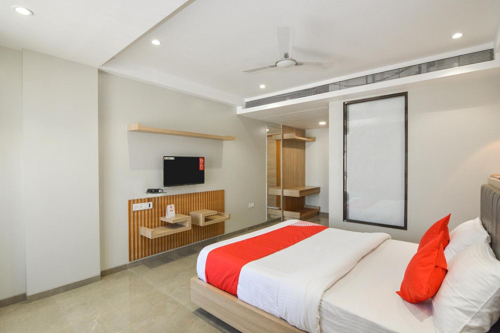 Hotel O Season Choice Ширди Екстериор снимка