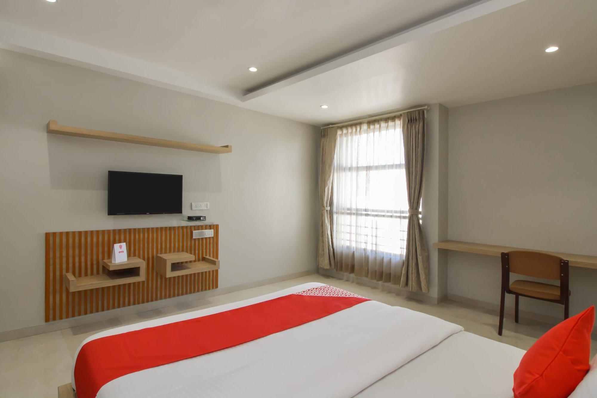 Hotel O Season Choice Ширди Екстериор снимка